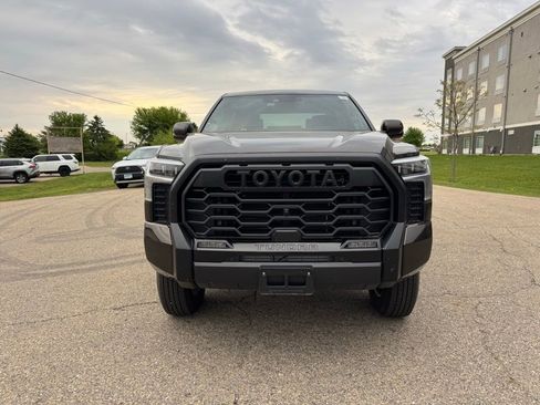 Used 2024 Toyota Tundra Limited AWD/4WD image 12