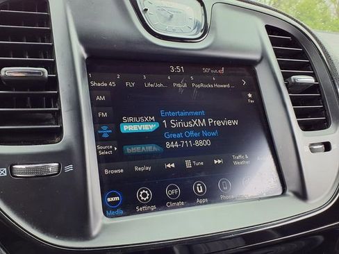 Used 2020 Chrysler 300 S RWD image 11