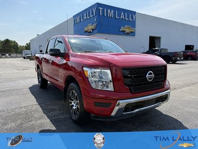 Used 2020 Nissan Titan SV w/ SV Convenience Package