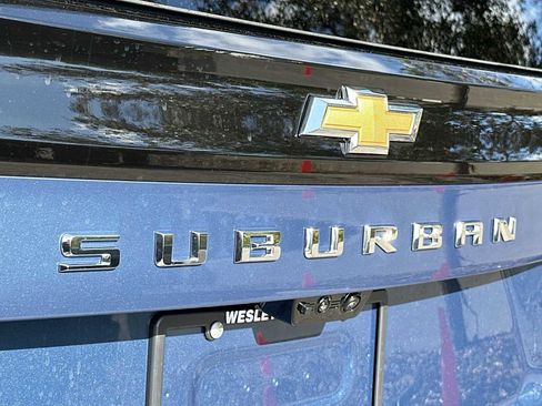 New 2026 Chevrolet Suburban High Country image 11