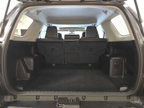 Used 2019 Toyota 4Runner SR5 Premium AWD/4WD image 30
