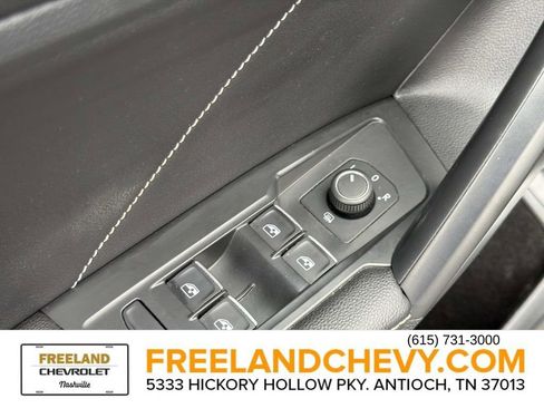 Used 2022 Volkswagen Tiguan SE image 27