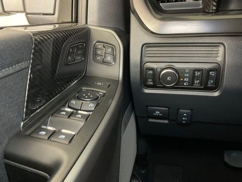 New 2026 Ford F250 Lariat w/ Black Appearance Package image 21