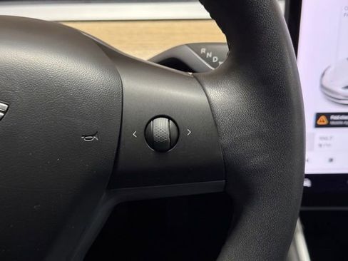 Used 2020 Tesla Model 3 Long Range image 16