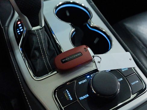 Used 2018 Jeep Grand Cherokee Trackhawk image 52