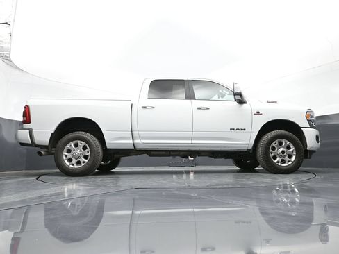 Used 2024 RAM 2500 Laramie AWD/4WD image 43