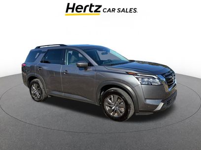 Used 2025 Nissan Pathfinder SV