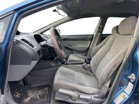 Used 2011 Honda Civic DX-VP image 9