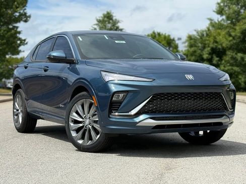 New 2026 Buick Envista Avenir FWD image 2