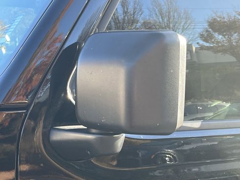 Used 2020 Jeep Wrangler Unlimited Sahara image 34