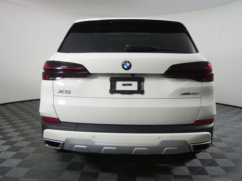 Certified 2026 BMW X5 xDrive40i image 4