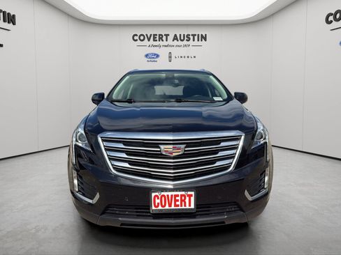 Used 2017 Cadillac XT5 Luxury w/ Driver Awareness Package FWD image 8