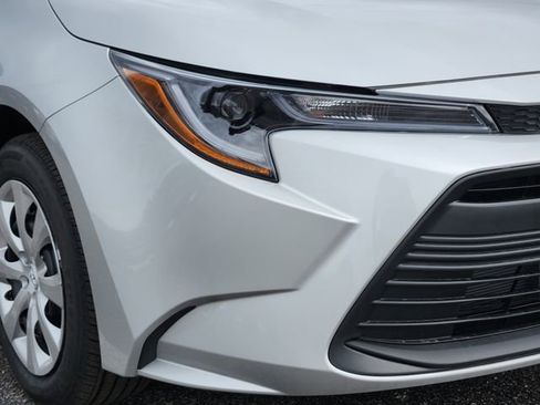 Certified 2026 Toyota Corolla LE image 7