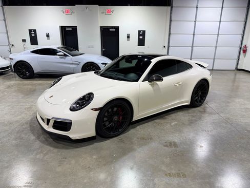 Used 2019 Porsche 911 Carrera 4 GTS image 18