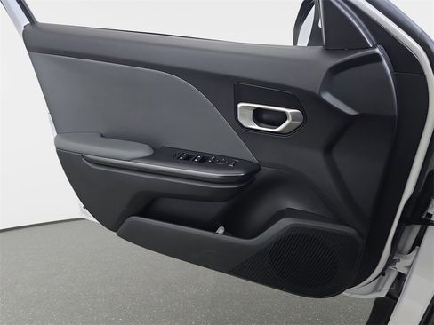 Used 2025 Kia K4 LX image 27