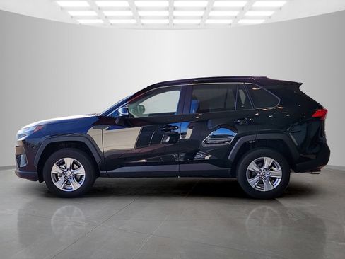 Used 2025 Toyota RAV4 XLE w/ Convenience Package FWD image 8