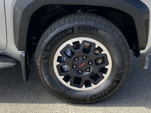 New 2025 Toyota 4Runner TRD Off-Road Premium image 5