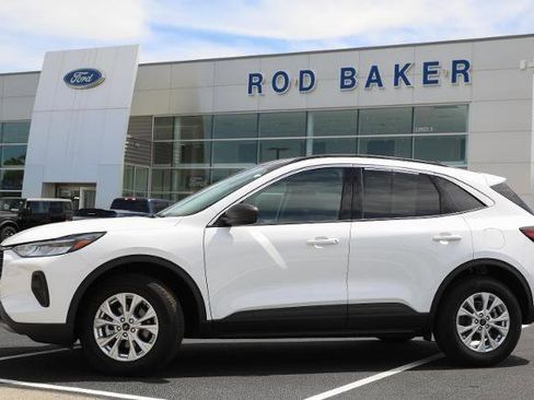 Certified 2024 Ford Escape Active w/ Tech Pack #1 AWD/4WD image 3