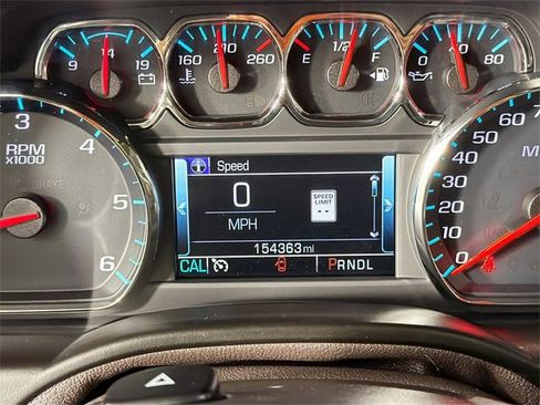 Used 2018 GMC Yukon XL SLT w/ Open Road Package image 12