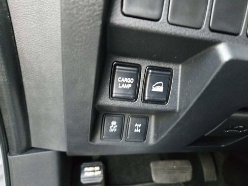 Used 2022 Nissan Frontier PRO-4X w/ Off-Road Protection Package AWD/4WD image 34