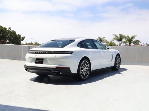 Certified 2024 Porsche Panamera 4 AWD/4WD image 9