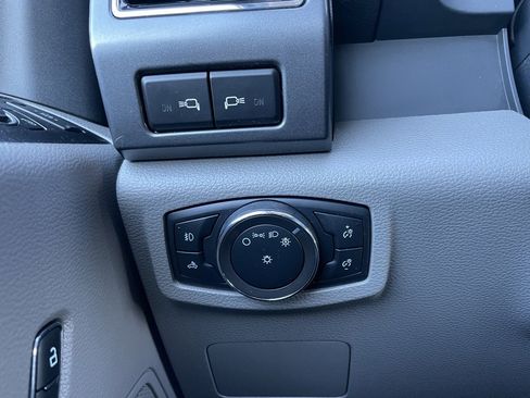 Used 2022 Ford F350 XLT w/ XLT Premium Package image 45
