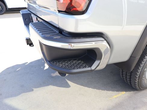 New 2026 GMC Sierra 2500 Pro AWD/4WD image 32
