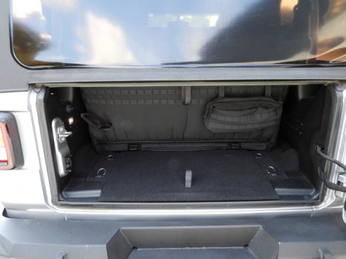 Used 2018 Jeep Wrangler Sport AWD/4WD image 49