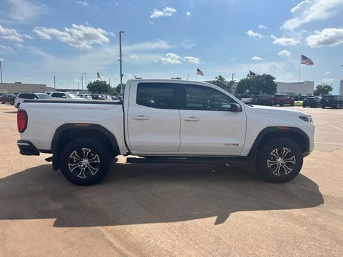Used 2024 GMC Canyon AT4 w/ AT4 Premium Package AWD/4WD image 5