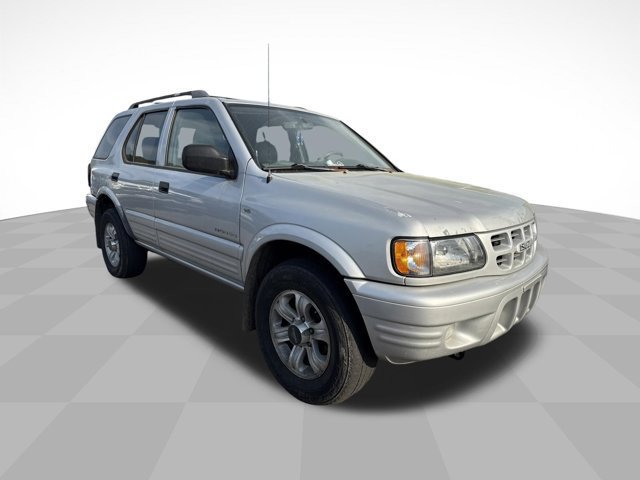 Used 2001 Isuzu Rodeo S RWD image 3