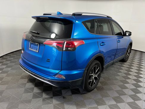 Used 2016 Toyota RAV4 SE image 5