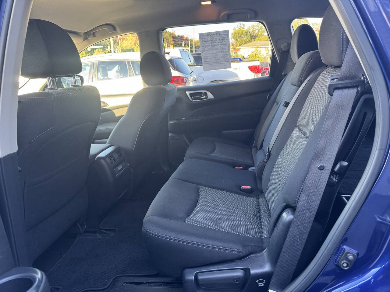 Used 2017 Nissan Pathfinder SV AWD/4WD image 20