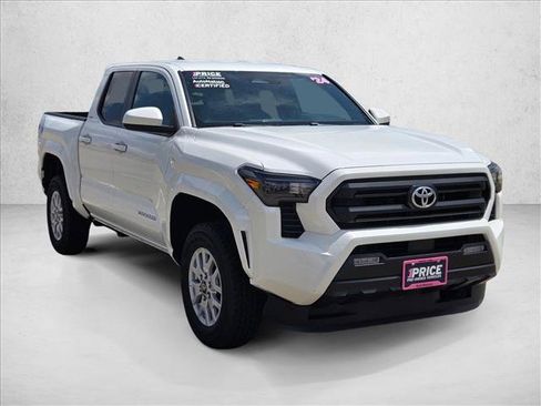 Used 2024 Toyota Tacoma SR5 AWD/4WD image 3