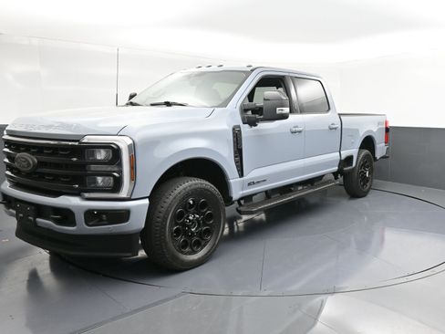 Used 2024 Ford F250 Lariat w/ Lariat Ultimate Package image 4