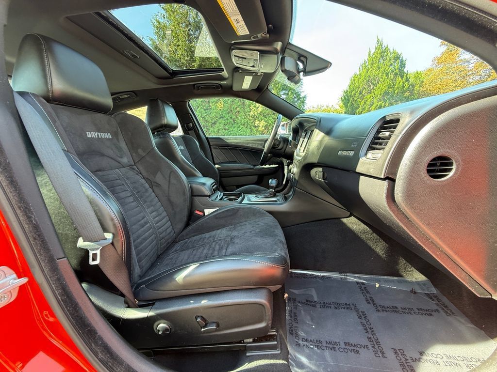 Used 2022 Dodge Charger Scat Pack w/ Daytona Edition Group RWD image 26