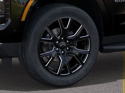 New 2025 Chevrolet Suburban Premier AWD/4WD image 9