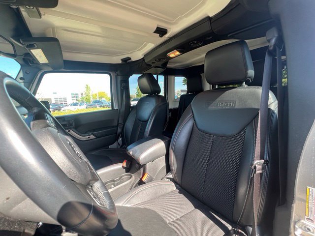 Used 2016 Jeep Wrangler Unlimited Sahara AWD/4WD image 14