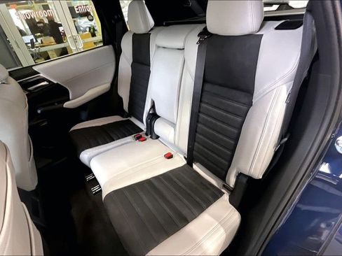 New 2026 Mitsubishi Outlander SE FWD image 10