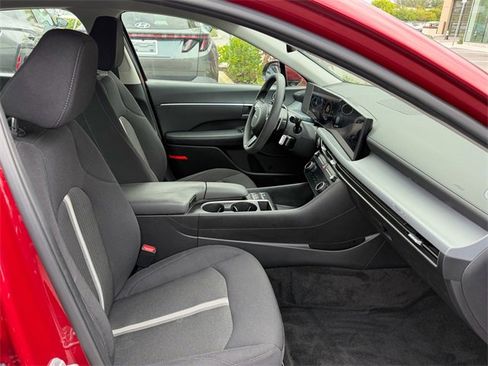 Used 2024 Hyundai Sonata SEL image 12