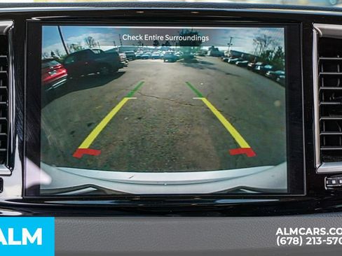 Used 2024 Chrysler Pacifica Touring-L FWD image 41