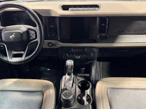 Used 2021 Ford Bronco Wildtrak image 16