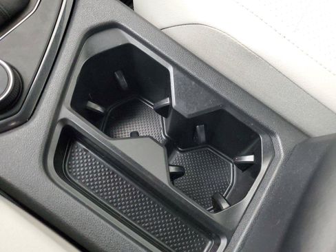 Used 2019 Volkswagen Tiguan S AWD/4WD image 31