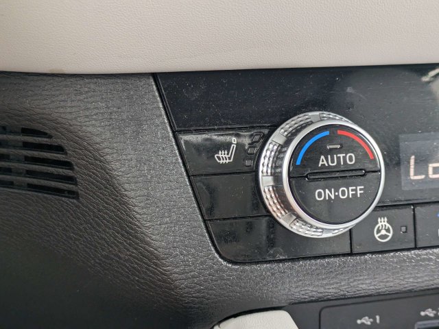 Used 2024 Mitsubishi Outlander SEL FWD image 32