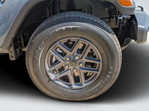 New 2025 Jeep Gladiator Sport image 9