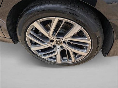 Used 2025 Mercedes-Benz E 350 Sedan image 19