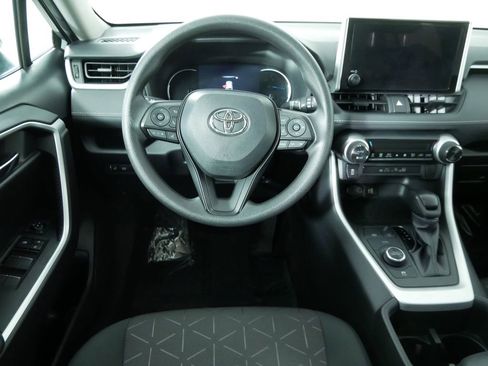 Used 2024 Toyota RAV4 XLE image 20