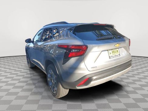 New 2026 Chevrolet Trax LT image 4