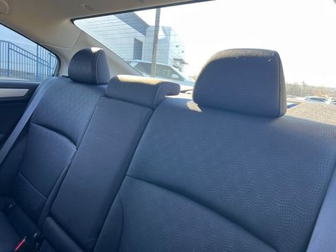 Used 2015 Subaru Legacy 2.5i Premium w/ Moonroof Package image 18