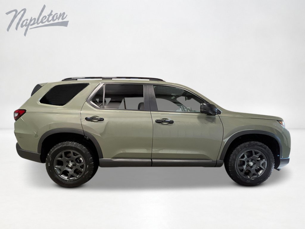 New 2026 Honda Pilot TrailSport image 9