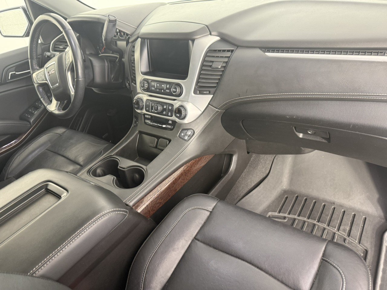 Used 2020 GMC Yukon XL SLT AWD/4WD image 11